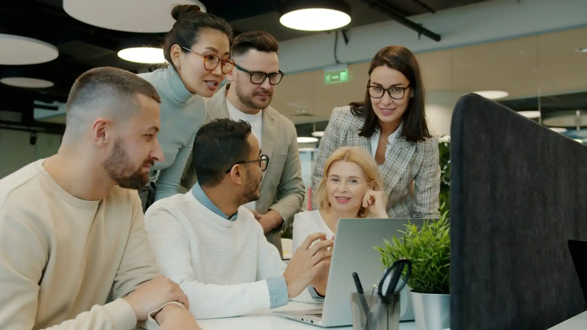 Discover how modern executives can lead through crisis with resilience, emotional intelligence, and strategic clarity. Learn proven leadership tactics for navigating uncertainty effectively.