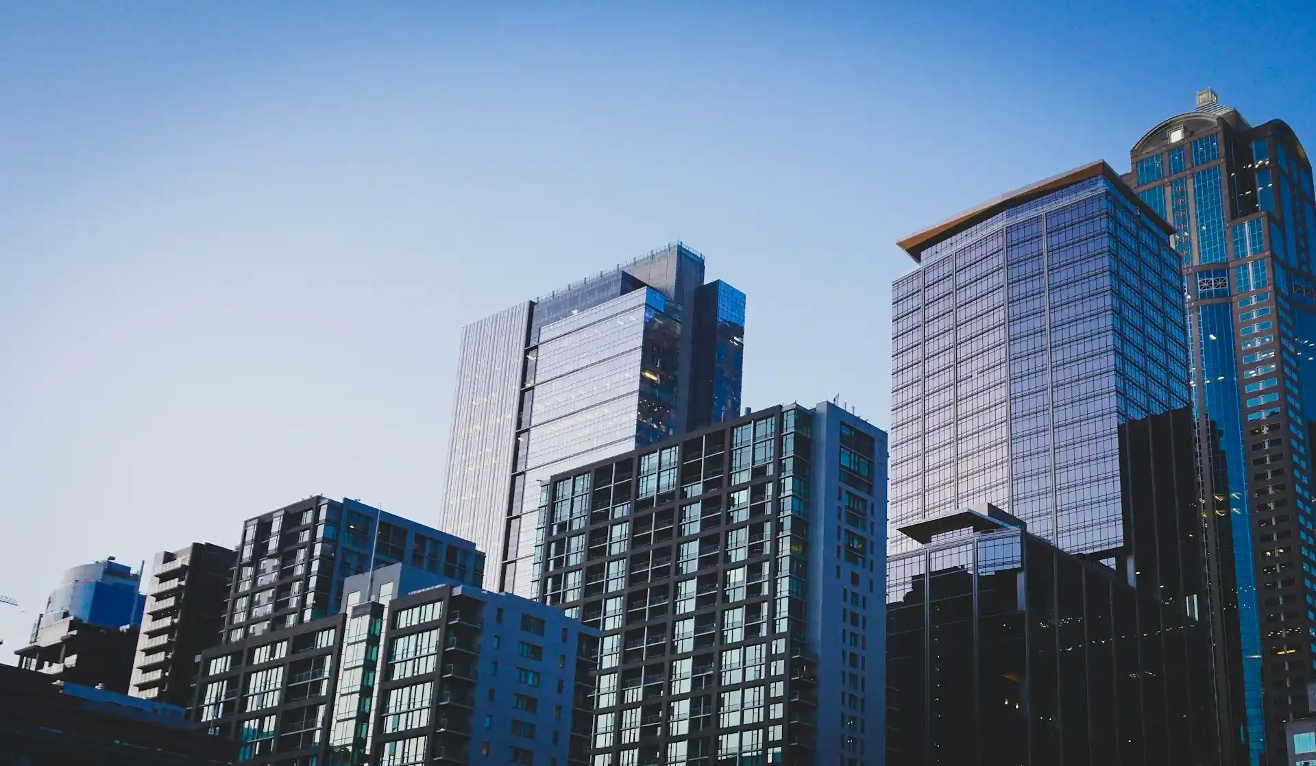 Learn the essential legal steps involved in purchasing commercial real estate — from due diligence and financing to contracts and closing the deal confidently.
